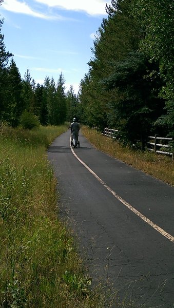 Particularly pleasant section of the Wood River Paved Path