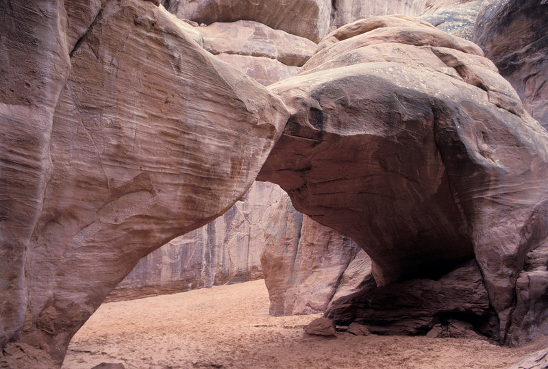 Sand Dune Arch