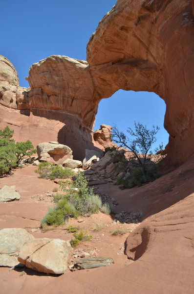 Broken Arch.  Arches National Park, UT.