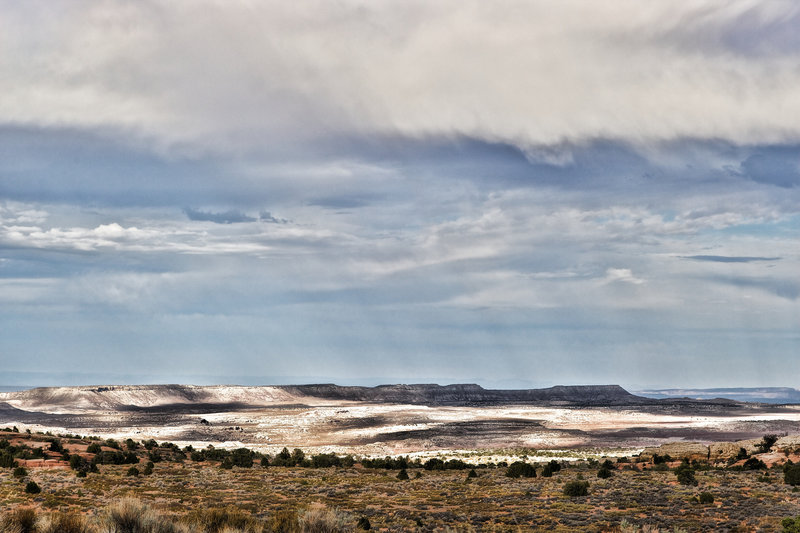 Distant views from the Pine Tree Arch Trail