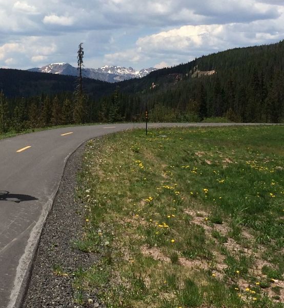 Great views up and down valley from the Vail Pass Recreation Path