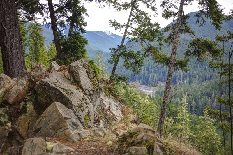 Lookout on the Humes Ranch trail