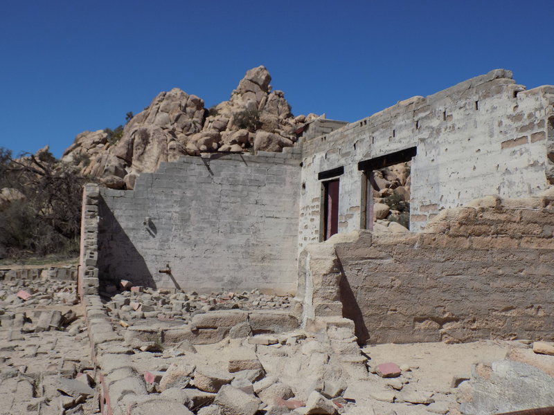 The abandoned homestead just off the Wall Street Mill Trail