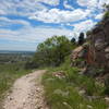 Colorful cliffs along the Old Kiln Spur Trail