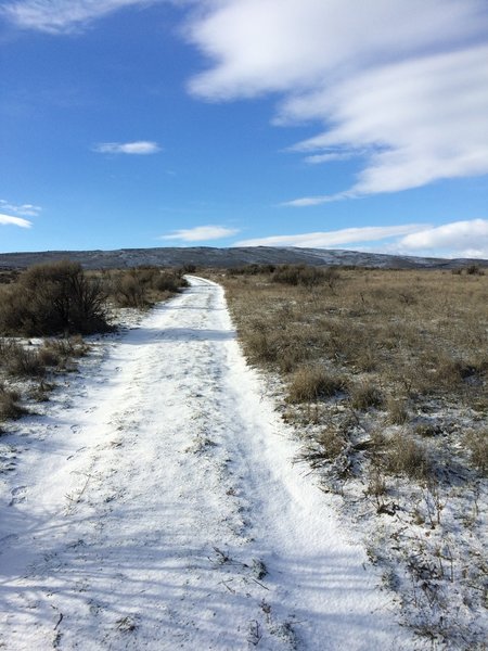 The initial doubletrack trail leading upward/west from the Rocky Top trailhead.