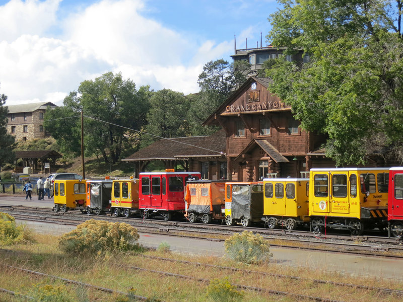 Grand Canyon National Park: Speeders at Railroad Depot