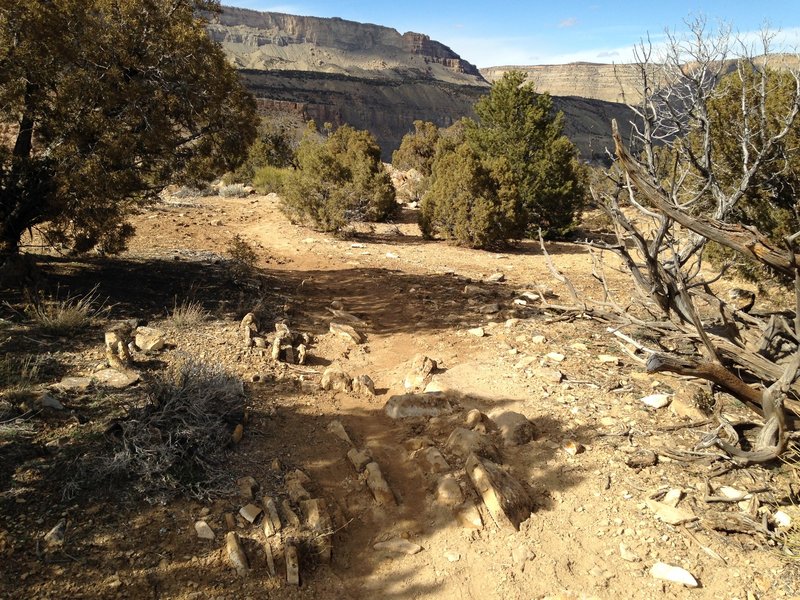 Approaching the rim on the lower loop.