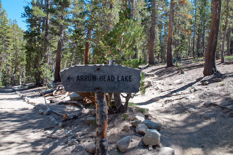 Arrow Head Lake trail sign.