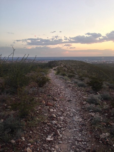 View along the hill ridge of Worm / Worm Shortcut.