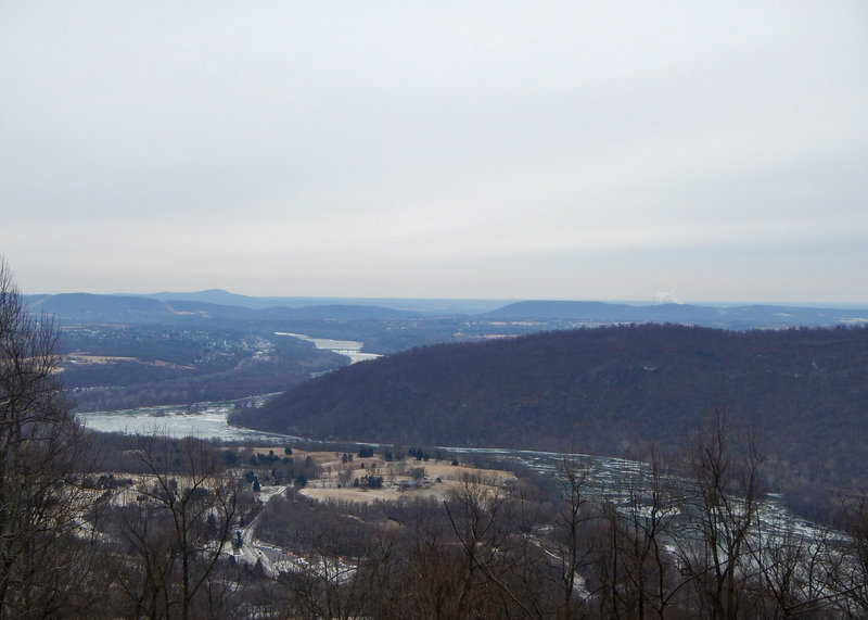 View east of Short Hill Mountain from the Parrot Gun overlook