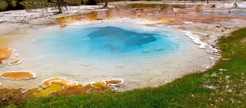 Fountain Paint Pots Trail