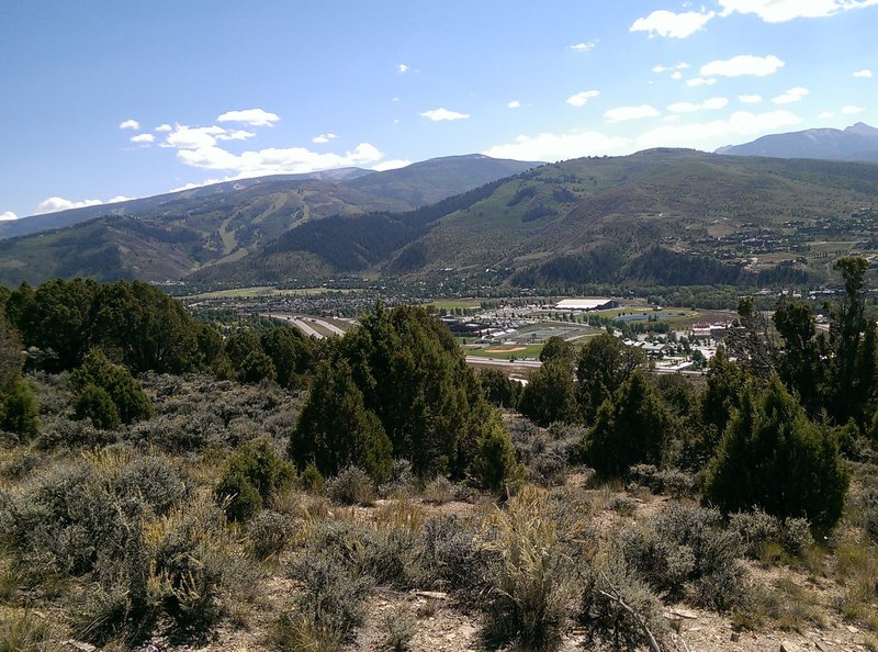 Views of Edwards and Arrowhead ski area across the valley.