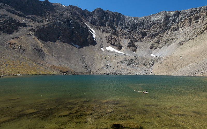 Grizzly Lake = Dog heaven!