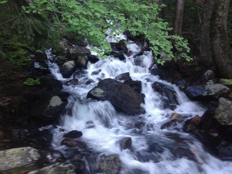 The cascade from the footbridge crossing over Broads Fork.