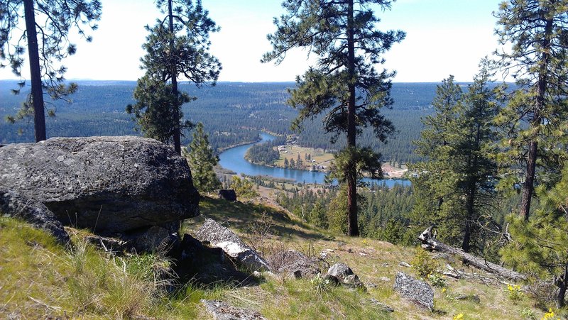 The highest viewpoint is a great place for a lunch stop.