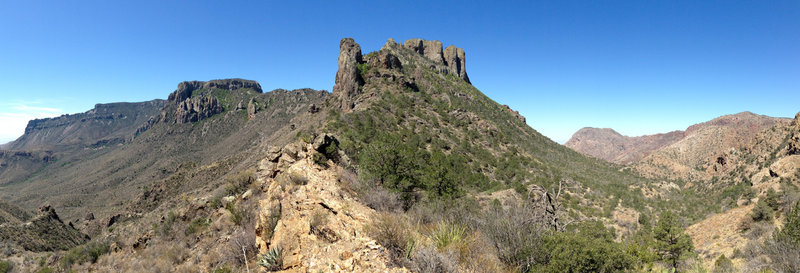 Around halfway up the Lost Mine trail, views of Casa Grande and Juniper Canyon