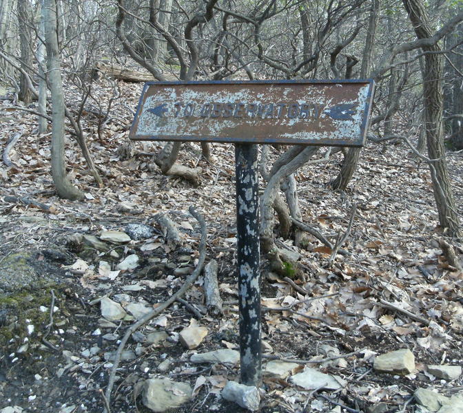 The sign lasted a lot longer than the observatory, but it too is gone now, a short metal pipe base can still be seen