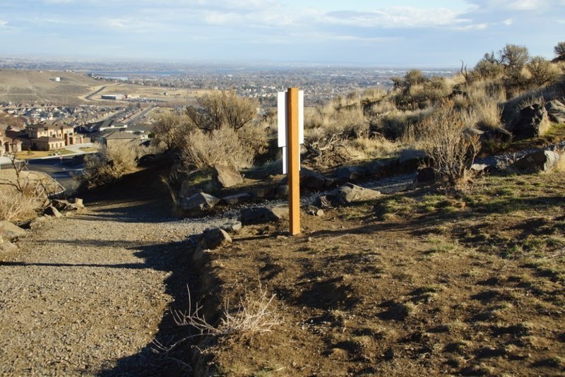 Views of Richland spread out from the Canyon Trail's connection to the Sagebrush Trail.