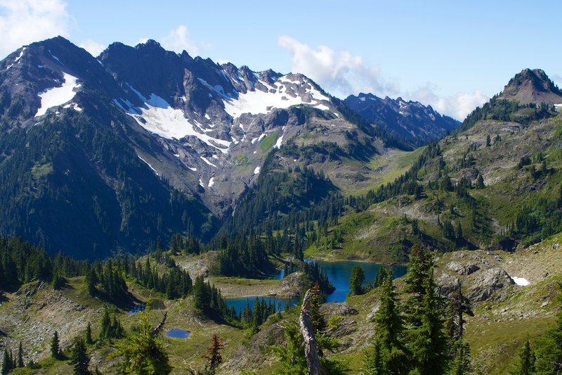 View of Hart Lake and Mt Duckabush, taken from the ridge above the lake (Hart Lake Way Trail).