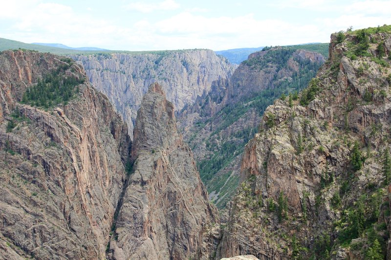 Cross Fissures are apparent from the trail.