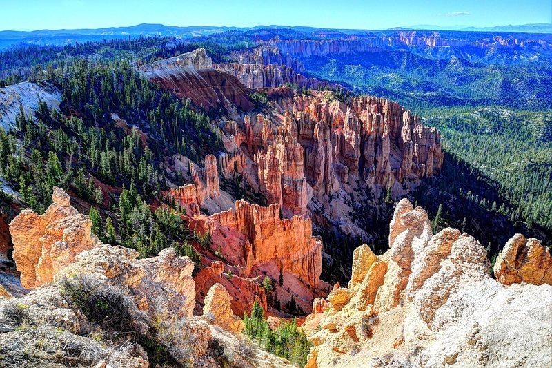 The spires of Rainbow Point in Bryce Canyon National Park