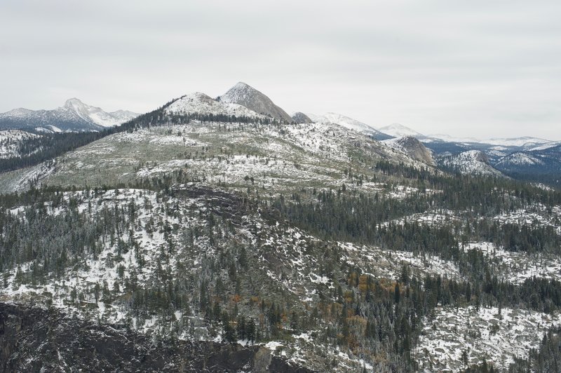 Mount Starr King rises above the Panorama Trail.
