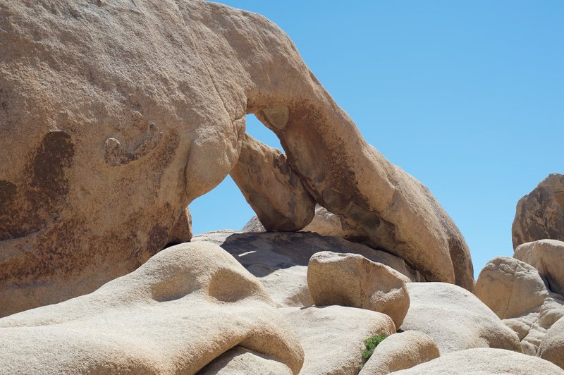 The rock arch on the trail. It's easy to scramble up the rocks and explore the area.