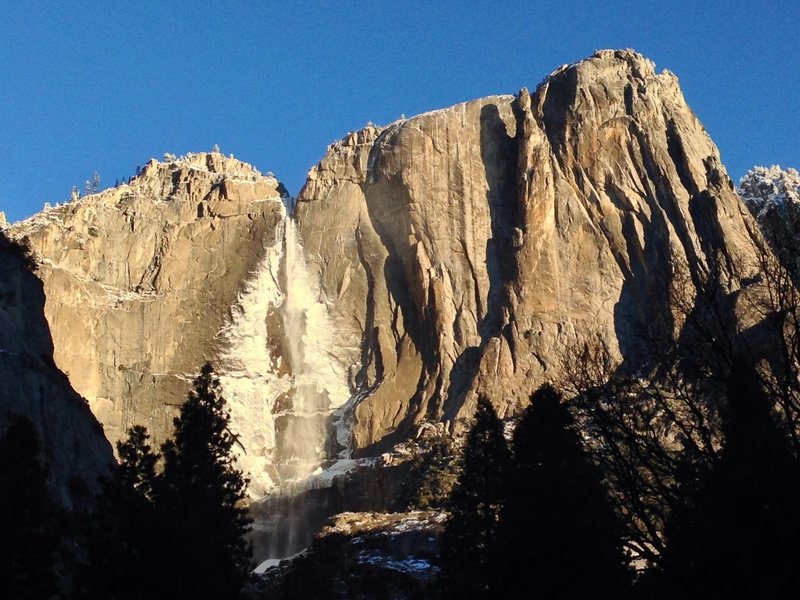 Cold morning for Yosemite Falls. View from the Yosemite Valley Lodge parking lot.