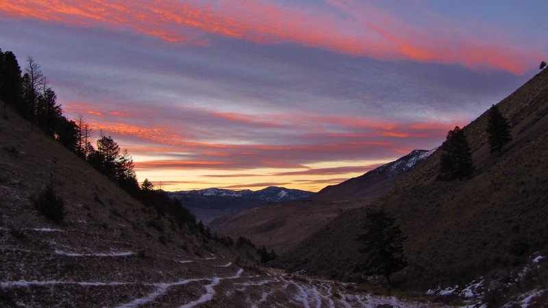 Looking west just south of Rattlesnake Butte at sunset.