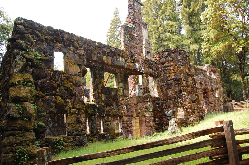 Cool ruins along the trail.