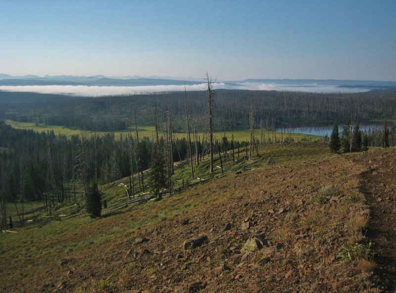 Looking south as the Observation Peak Trail leaves Cascade Lake.