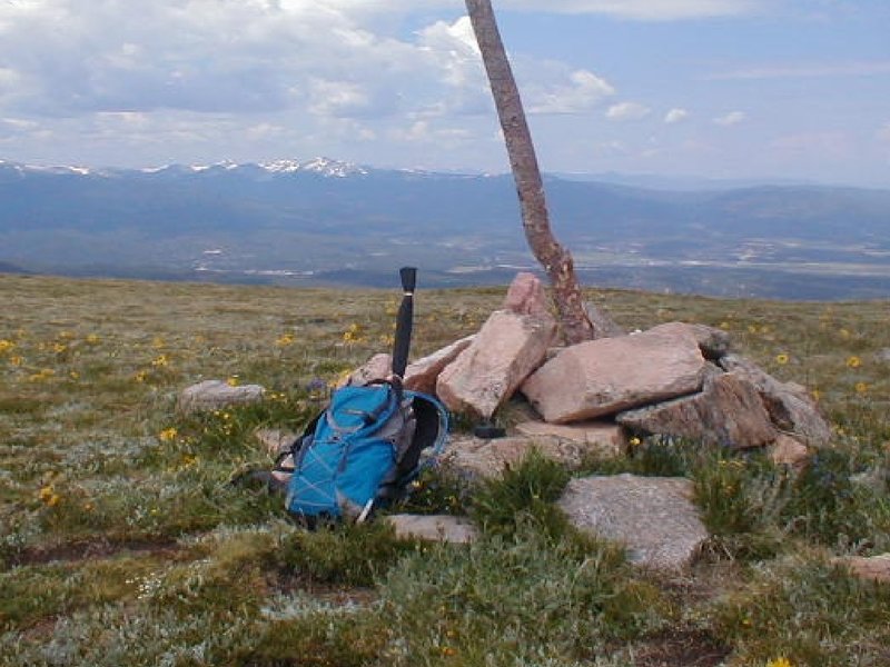 Looking west from the saddle at Devil's Thumb Pass.