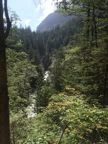 Looking towards Twin Falls from the first viewpoint.