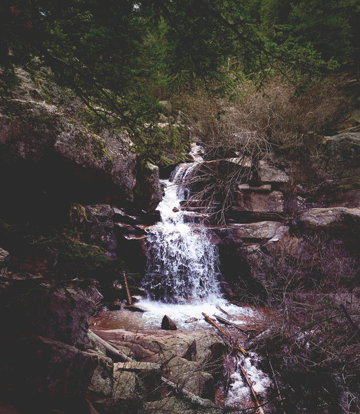 Cliff Overlook - Picture of Maxwell Falls, Evergreen - Tripadvisor