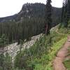 The path toward Eva Lake.