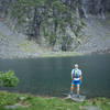 Taking a break in the pouring rain on Lago d'Efra. Photo by: Tom Malecha (Filme von Draussen)