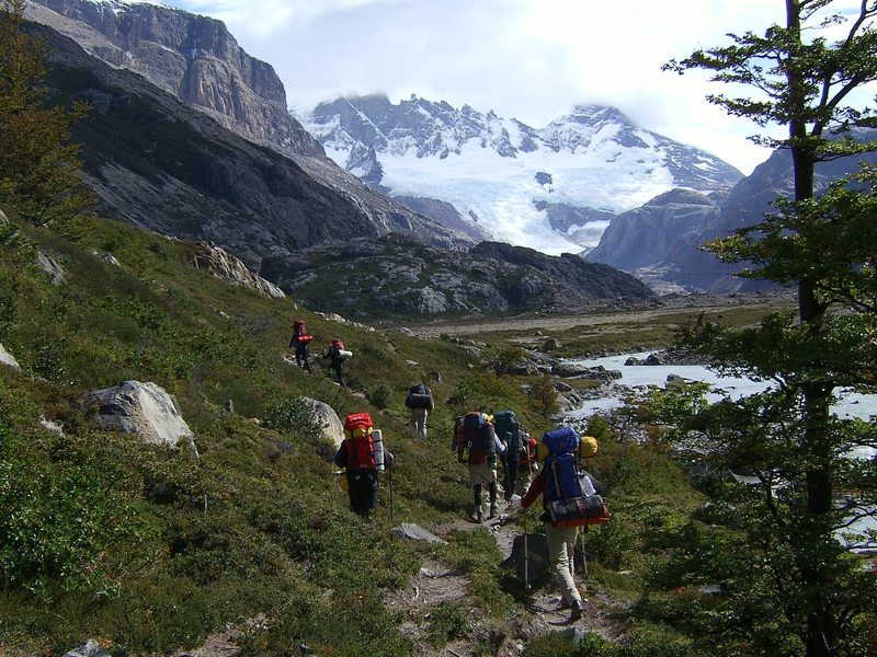 Heading up the trail past Piedra del Fraile.