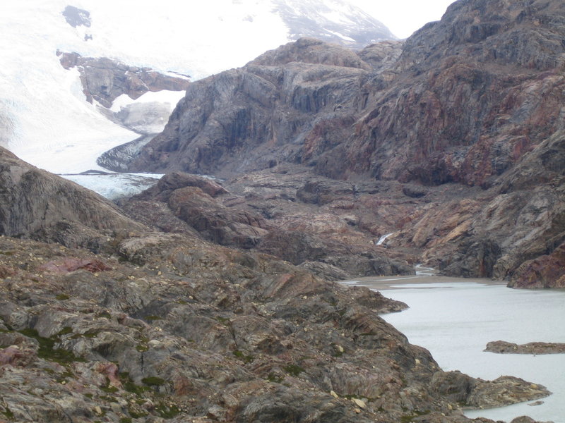 View to the campsite on Lago Eléctrico (small yellow dots at the end of the lake).