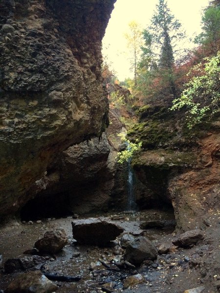 Here is the Grotto at the end of the trail!