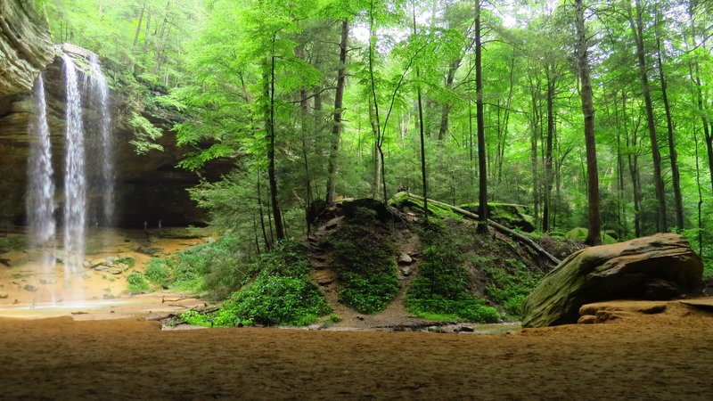 Ash Cave with waterfall after the rain. An easy hike in the Hocking Hills along the lovely Ash Cave Gorge Trail.