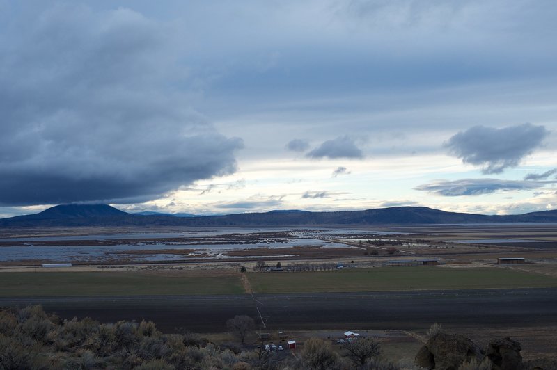 Views of the Tulelake National Wildlife Preserve spread out before you.