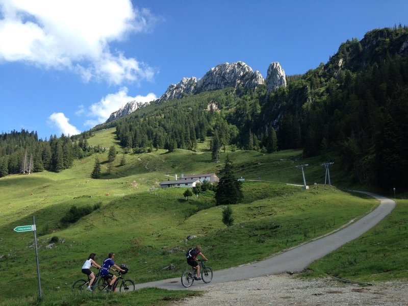 The exposed Kampenwand peaks from Trail 200.