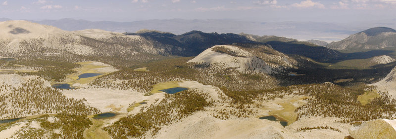 The panoramic views from Cirque Peak are almost otherworldly.