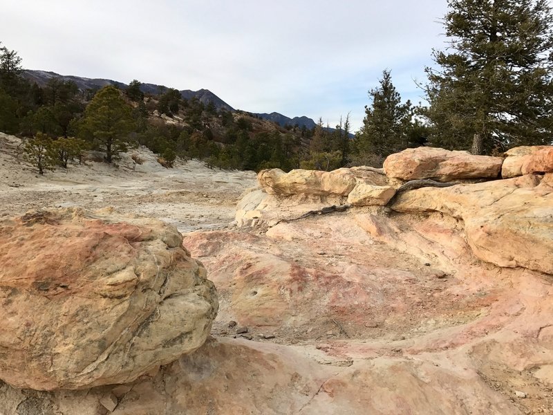 Rocks along the Pine Ridge Trail.