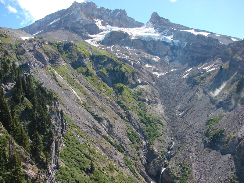 From the end of the Yokum Ridge Trail, look up to view Mt. Hood's spectacular Reid Glacier and the Sandy River Canyon. Photo by Yunkette.