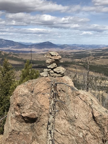 The top of Signal Butte offers a gorgeous view of the surrounding mountains.