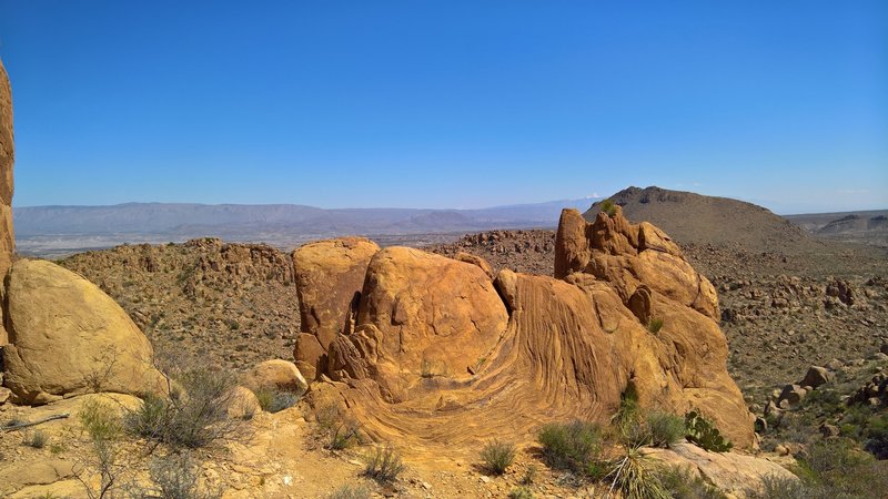 The view just beyond the Balance Rock is utterly beautiful.