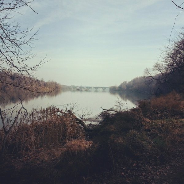 Enjoy great views of Key Bridge from the Potomac Heritage Trail.