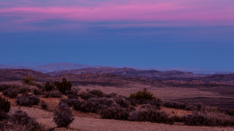 The light fades on Ryan Mountain.