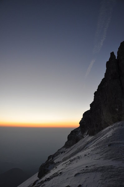 The sun rises over "El Ombligo".